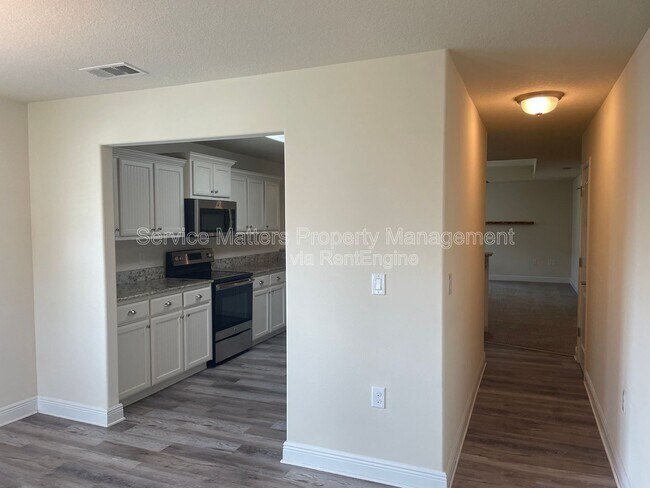 Foto del edificio - 4170 Roosevelt Way