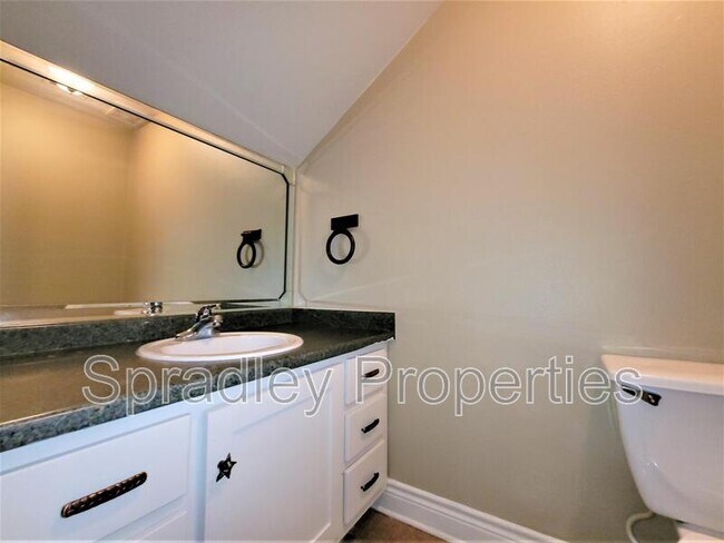 Foto del edificio - 1029 N Wall St