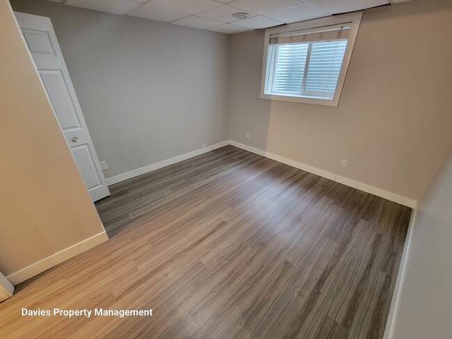 Building Photo - 5061 Stanton Dr SW