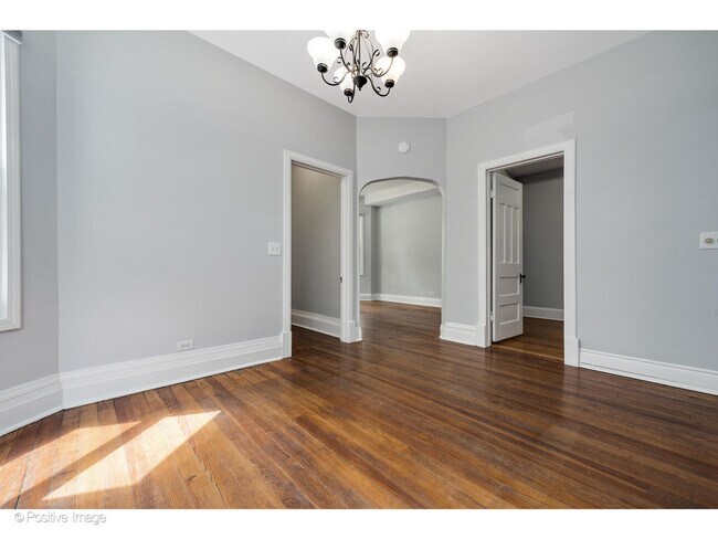 Foto del edificio - 3750 W Cortland St