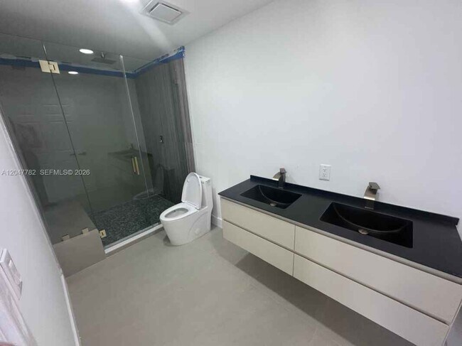 Building Photo - 4380 SW 49th Ct