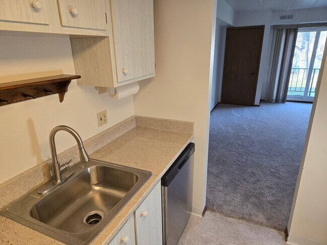 Foto del edificio - 4849 Grace Rd