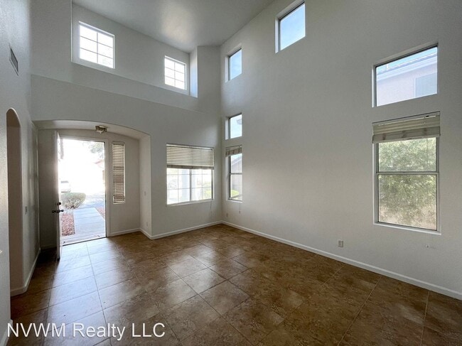 Building Photo - 4 br, 2.5 bath House - 10321 William Forty...