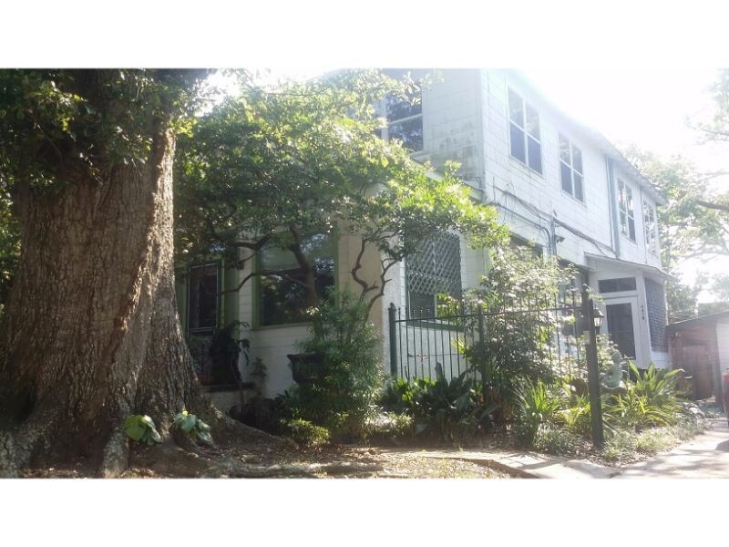 Primary Photo - 4418 Eastern St