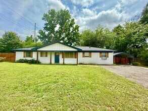 Building Photo - 3021 McDonald Rd