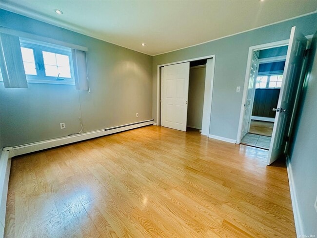 Building Photo - 174 Scooter Ln