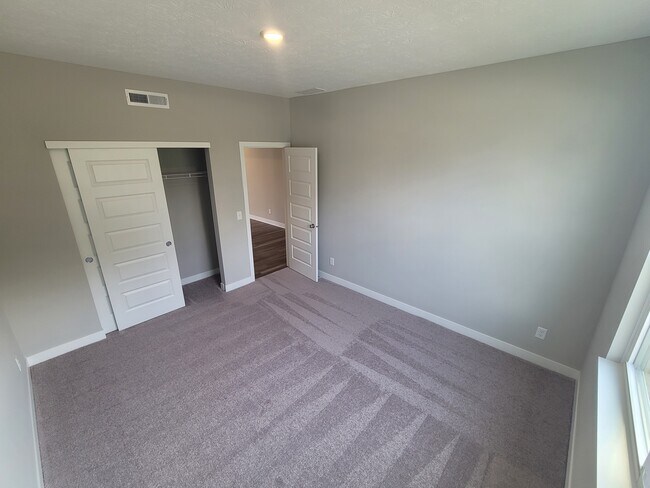 Building Photo - 1381 Turner Trace Pl S