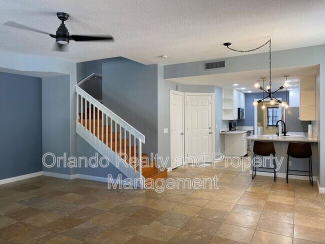 Foto del edificio - 1567 Napoli Dr W