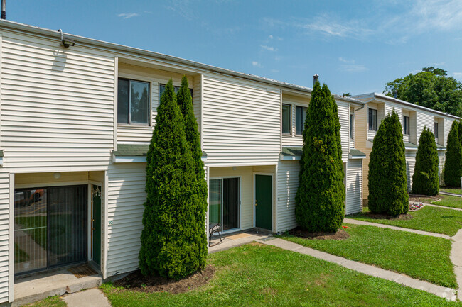 Building Photo - Uptown Village Apartments