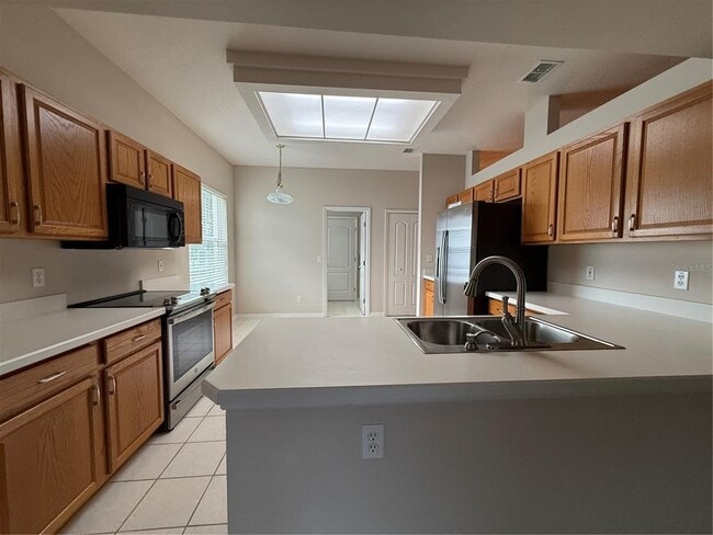 Building Photo - 4350 Hammersmith Dr