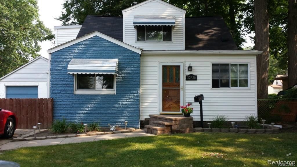 Primary Photo - 32380 Maplewood St