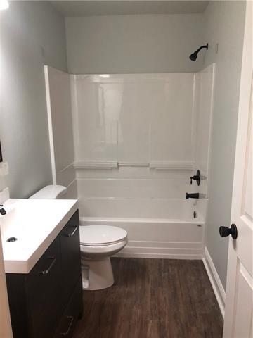 Foto del edificio - 404 S Walnut St