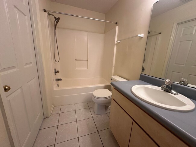 Building Photo - 4128 Castellan Dr