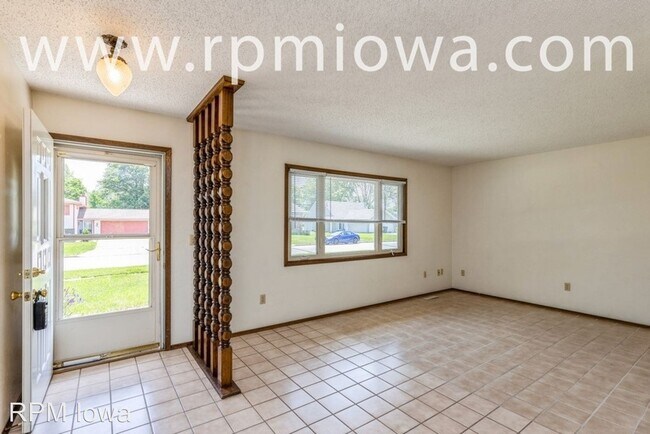 Foto del edificio - 4 br, 2 bath House - 631 Crystal Street