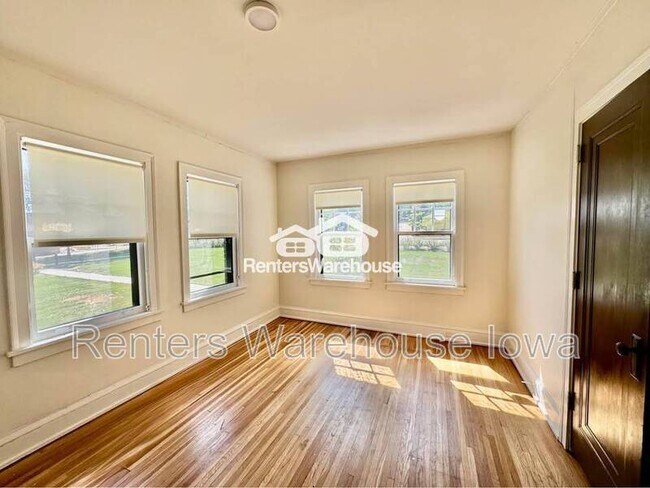Foto del edificio - 2305 Grand Ave