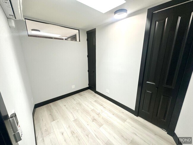 Building Photo - 438 W 52nd St