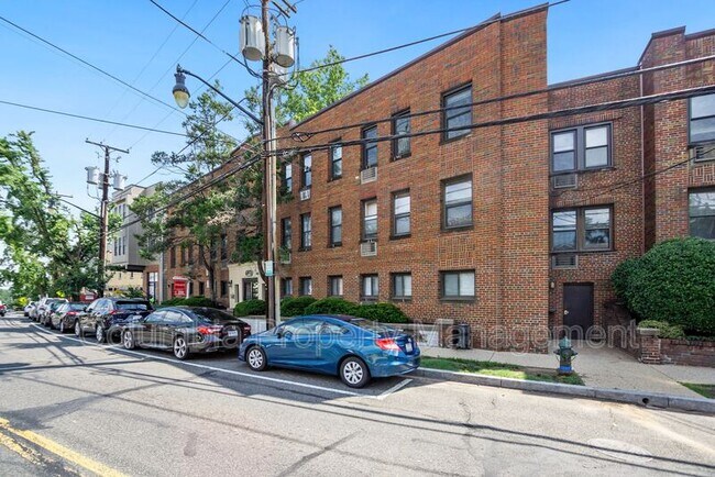 Building Photo - 3725 12th St NE