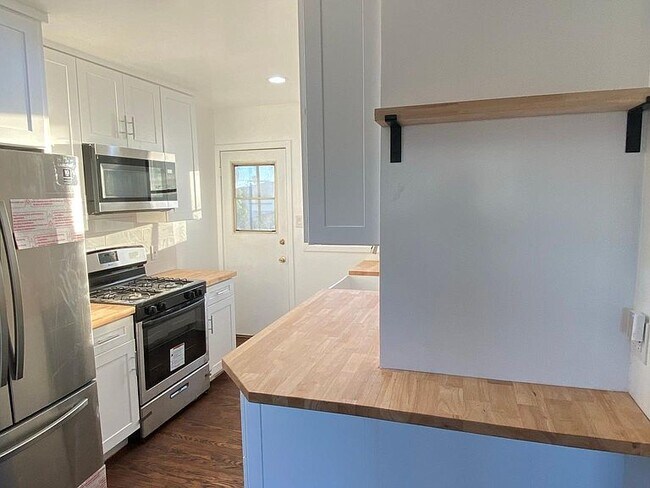 Building Photo - 2638 23rd St