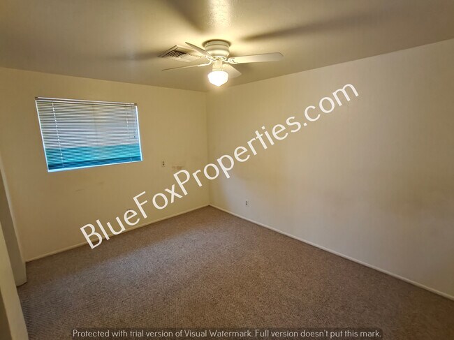 Foto del edificio - 4142 E Spring St