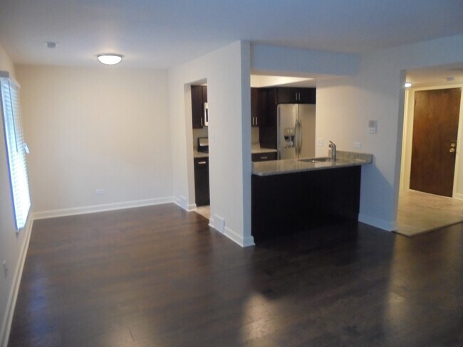 Foto del edificio - 9836 Sayre Ave