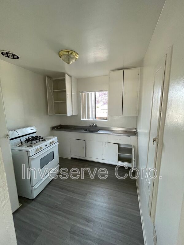 Photo - 1914 Whittier Blvd Apartment