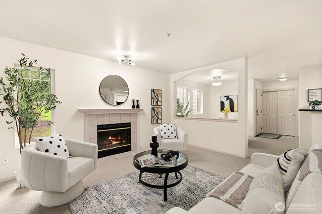 Foto del edificio - Beautiful 3 Bedroom 2 Bath Condo Newport Way Issaquah