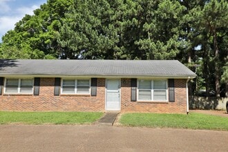 Building Photo - 116 Willow Ln