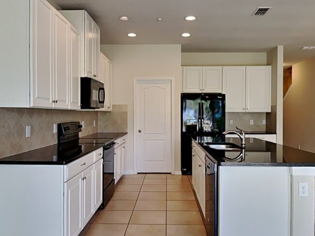 Building Photo - 7503 Aloma Pines Ct