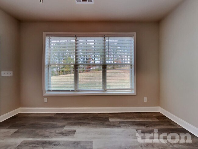 Building Photo - 10 Berkmar Way