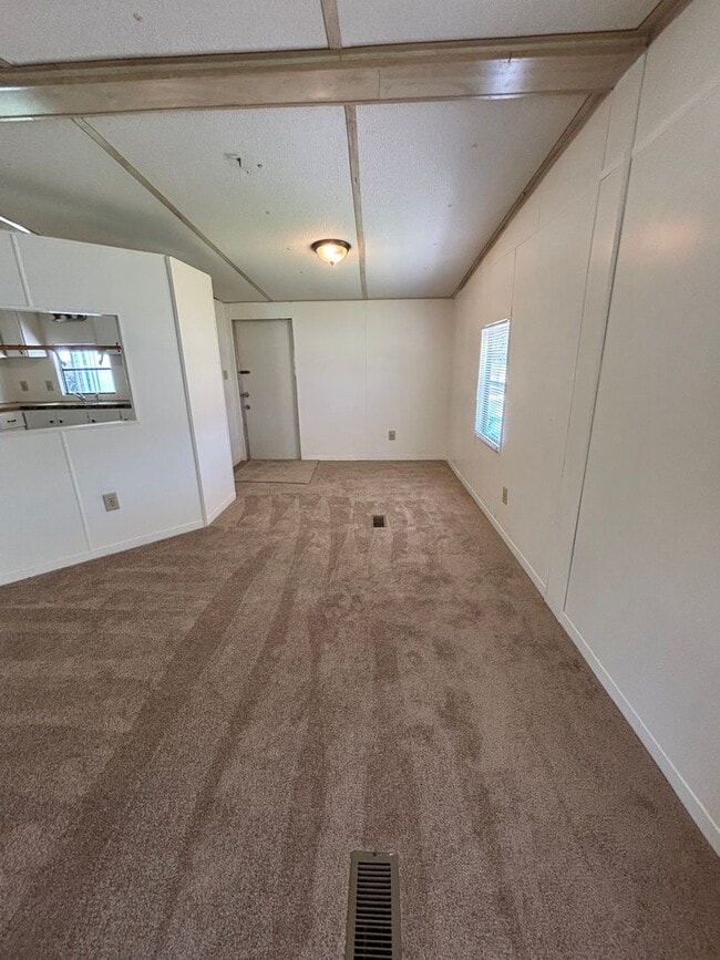 Foto del edificio - Two bedroom 2 bath mobile