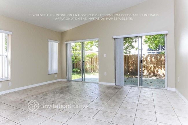 Building Photo - 8410 SW 157th Ct