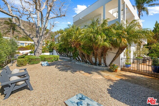 Foto del edificio - 4908 Bunnie Ln