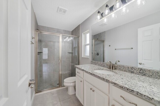 Building Photo - 8027 N Independence Way