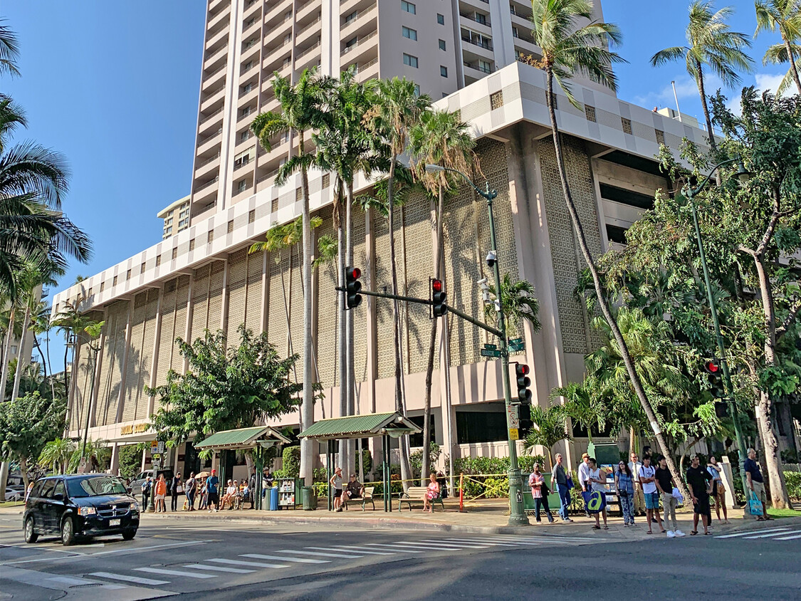 Foto principal - 2240 Kuhio Ave