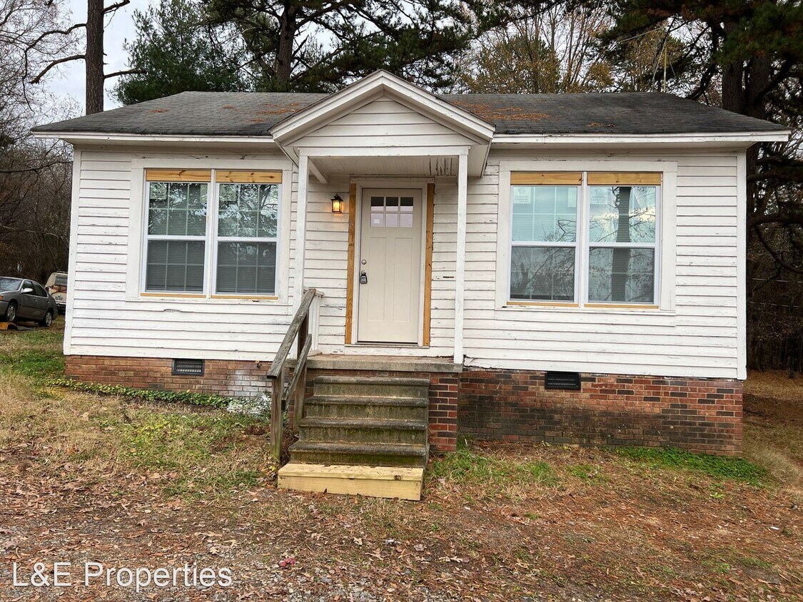 102 Neighborhood Street, Lincolnton, NC 28092 House Rental in
