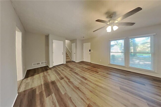Foto del edificio - 3117 Calumet Cir NW
