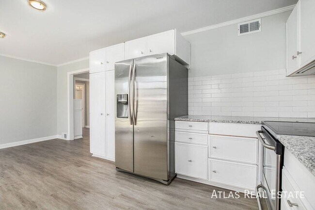 Building Photo - 7543 Booth Dr