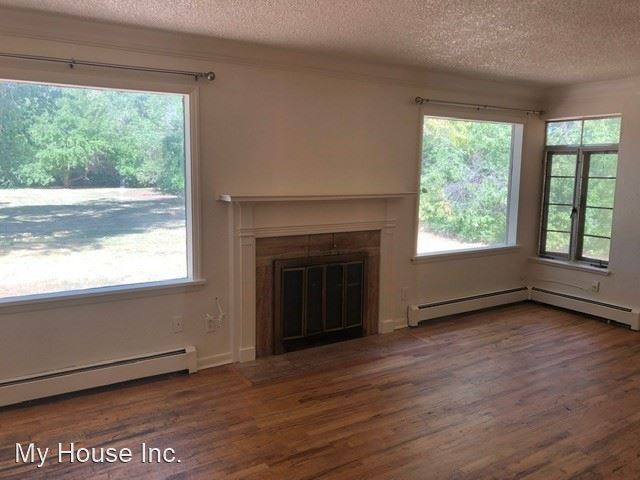Building Photo - 6 br, 2 bath House - 1515 South Shields
