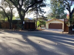 Building Photo - 4747 Montgomery Dr