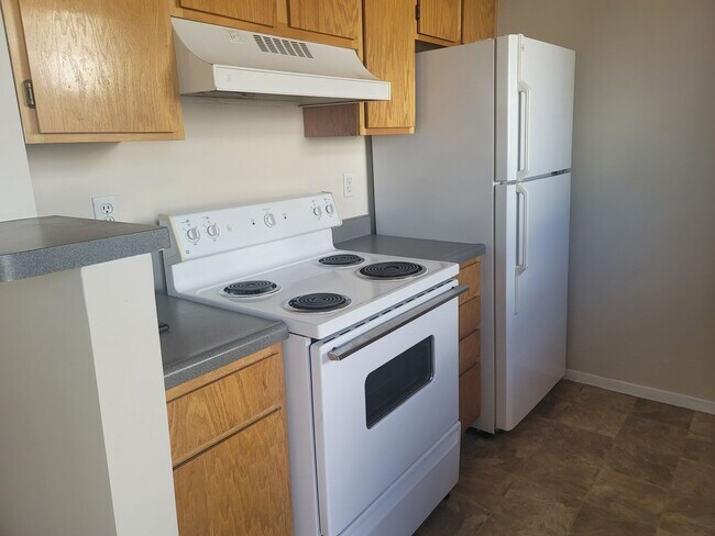 Foto del edificio - 3 Bedroom Town Home in Magna