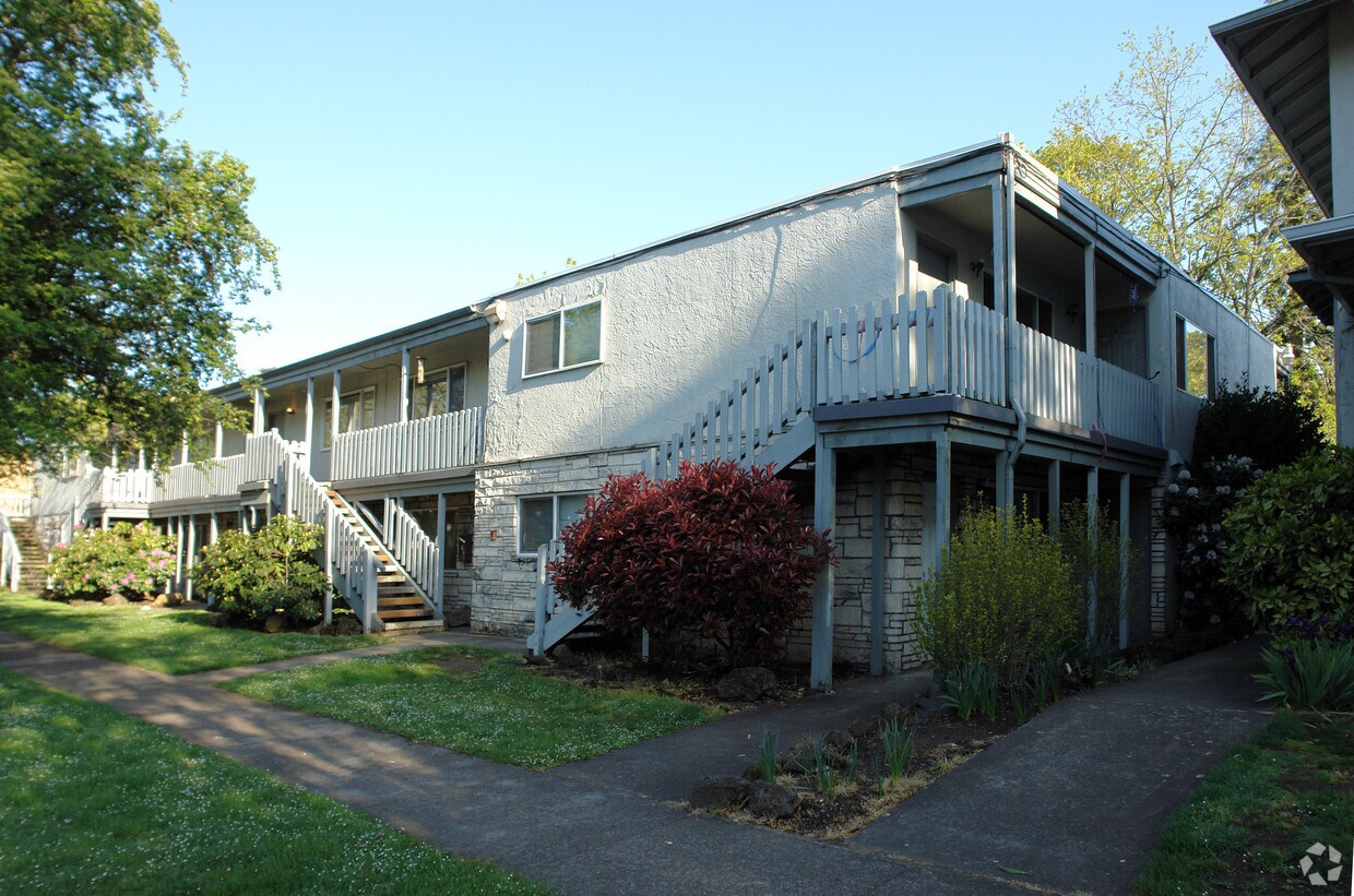 Primary Photo - 405 E 14th Ave