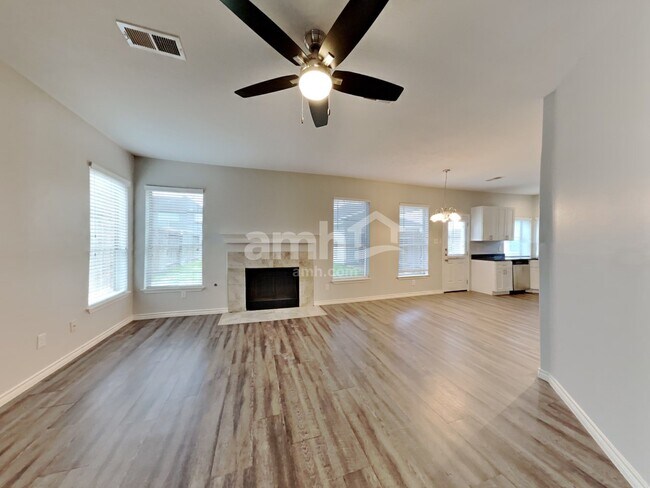 Foto del edificio - 18007 Oakloch Ct