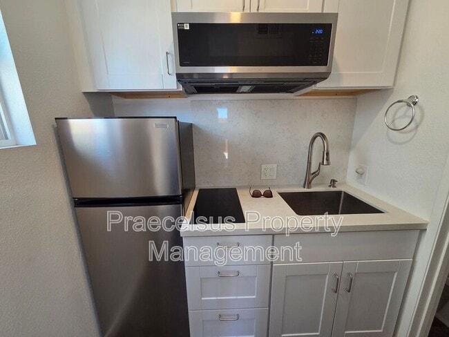Foto del edificio - 1078 Fuchsia Ln