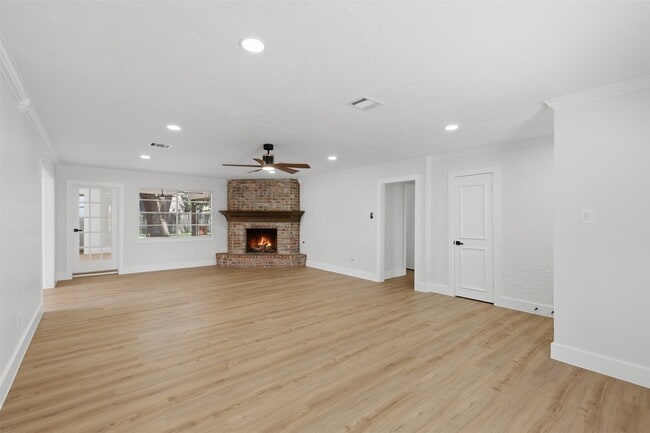 Building Photo - 11507 Barwood Bend Dr