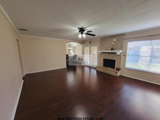 Foto del edificio - Charming 3 bedroom home ready for immediat...