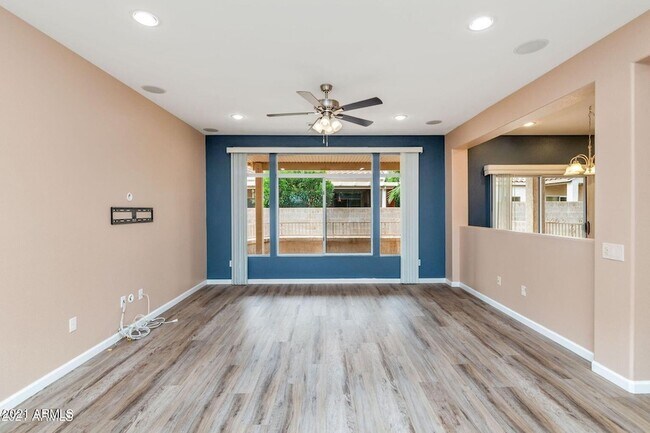 Foto del edificio - 15413 W Domingo Ln