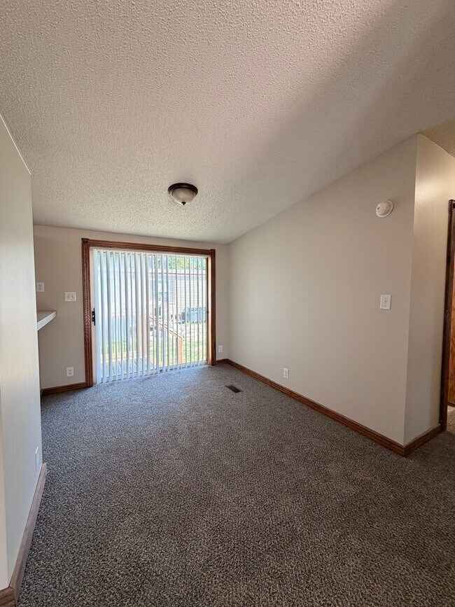 Foto del edificio - 138 Maynard Cir