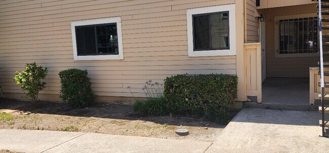 Foto del edificio - Charming 2-Bedroom Condo in Prime Citrus Heights Location