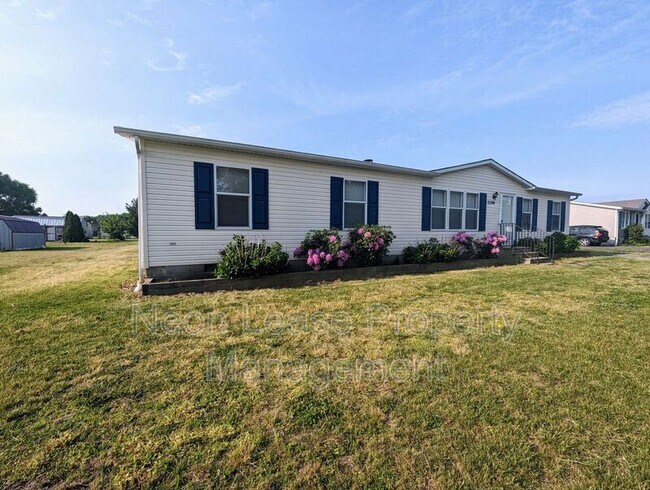 Building Photo - 22290 Raven Cir