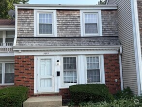 Building Photo - 2093 Sutherland Pl